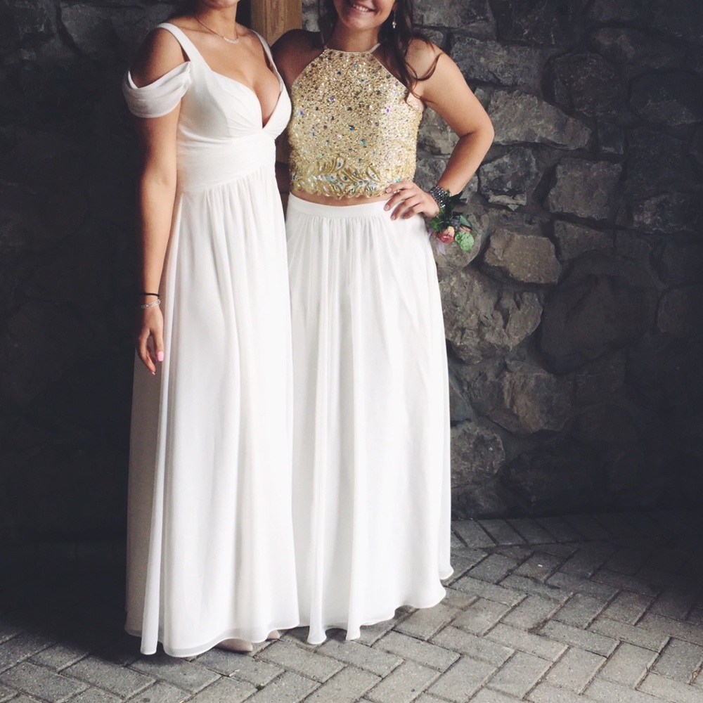 Beautiful 2-Piece Event Dress Set!